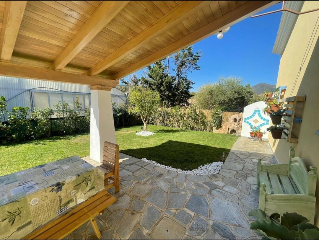 Il Casale Villa Budoni Eksteriør billede
